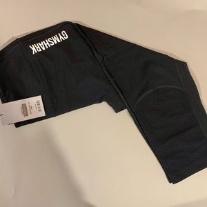 Gym shark cropped black leggings